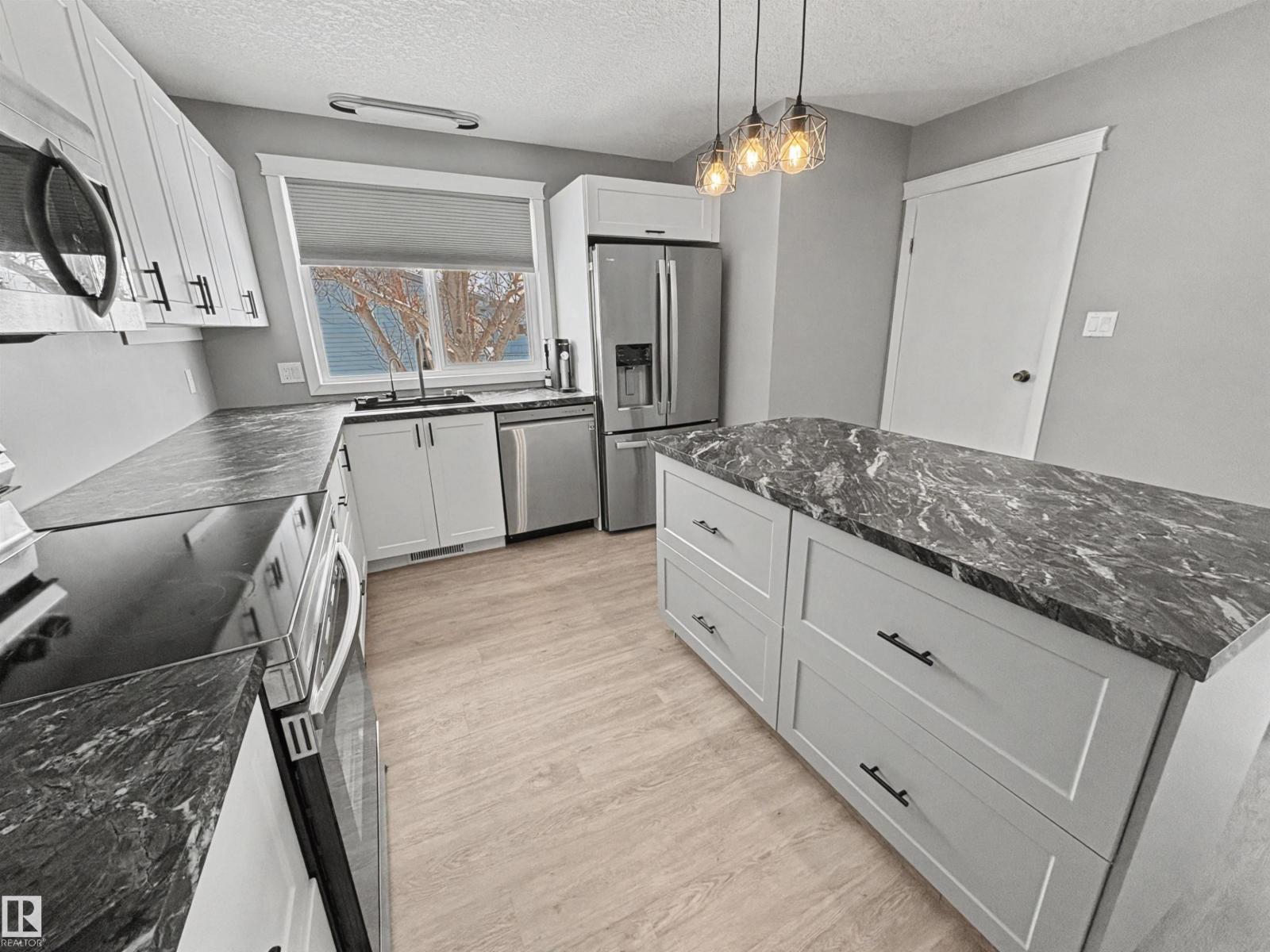 4110 48 St, Bonnyville Town, Alberta  T9N 1P4 - Photo 4 - E4481468