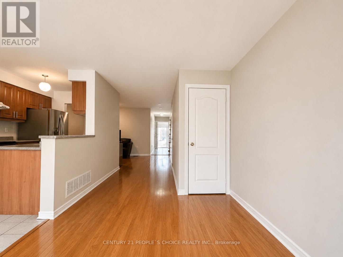 21 Cordgrass Crescent, Brampton, Ontario  L6R 2A3 - Photo 4 - W13084510