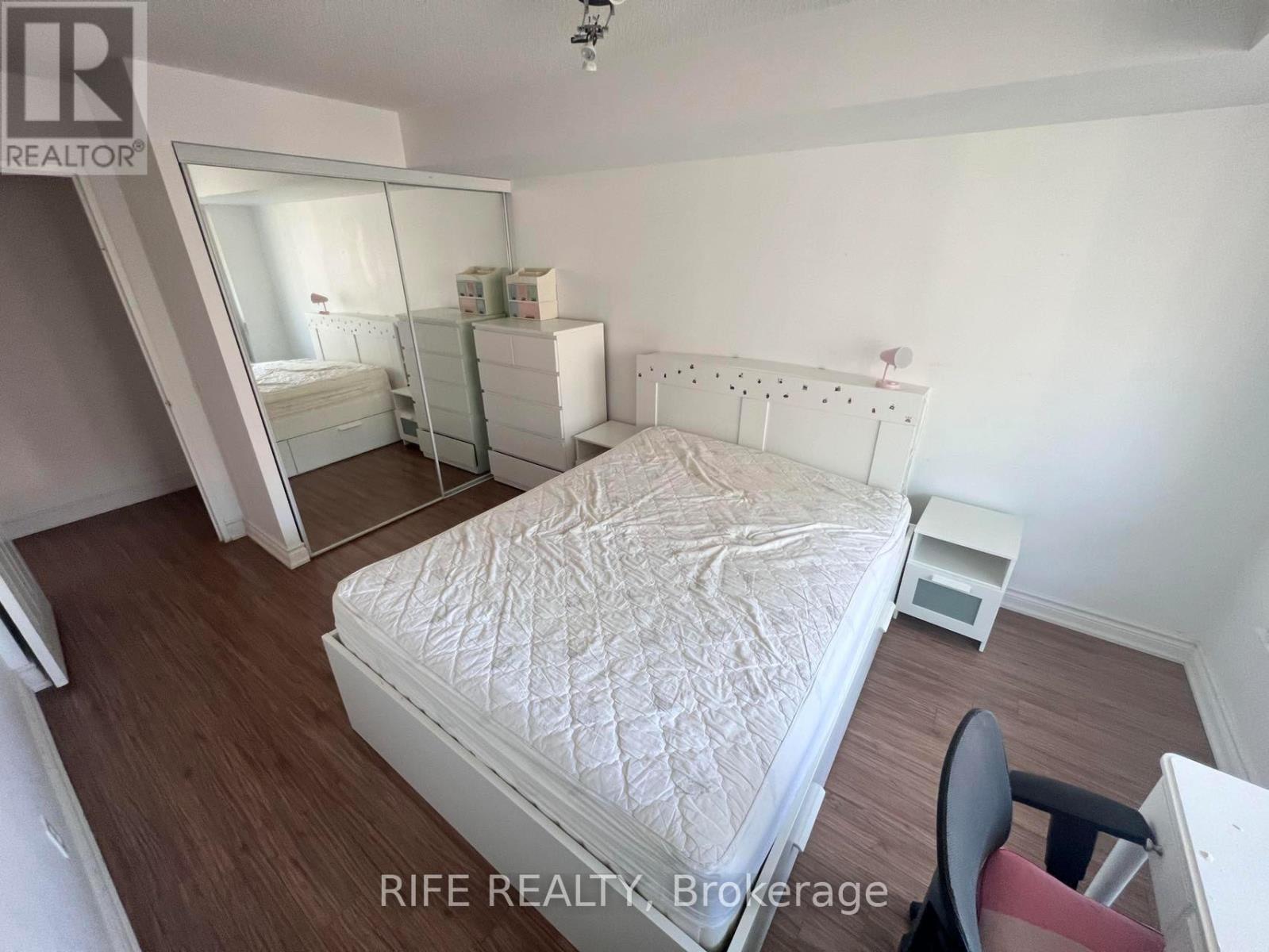 707 - 750 Bay Street, Toronto, Ontario  M5G 1N6 - Photo 8 - C13108174