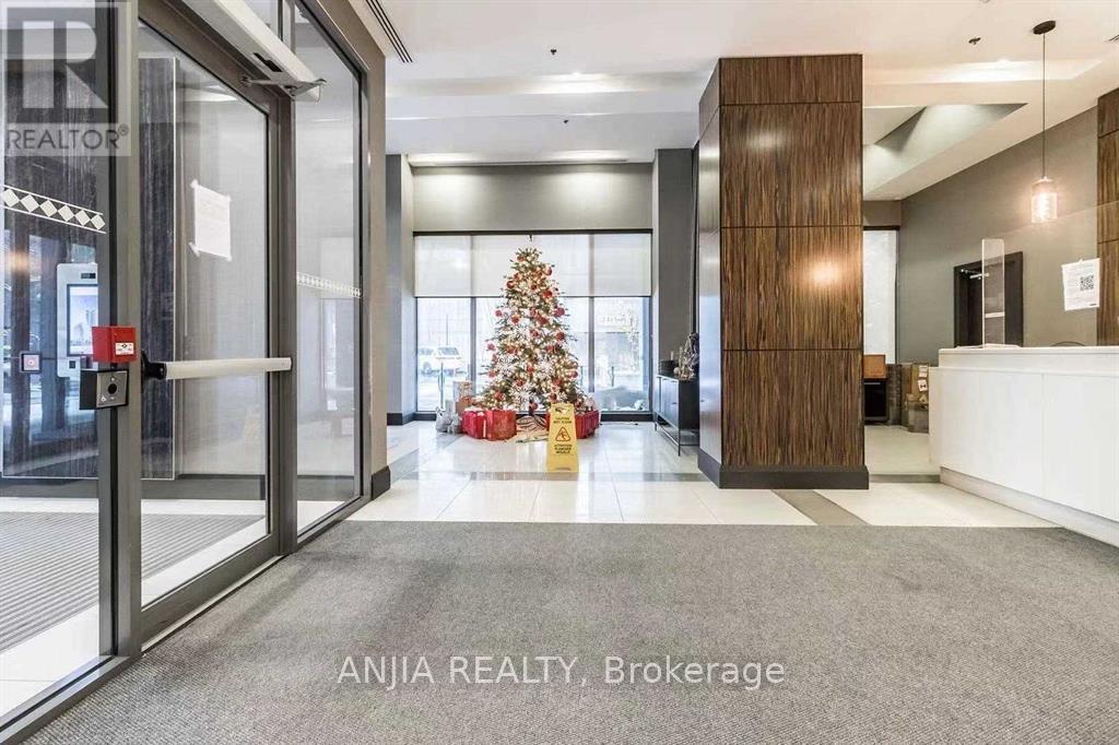 1112 - 19 GRAND TRUNK CRESCENT, Toronto, Ontario