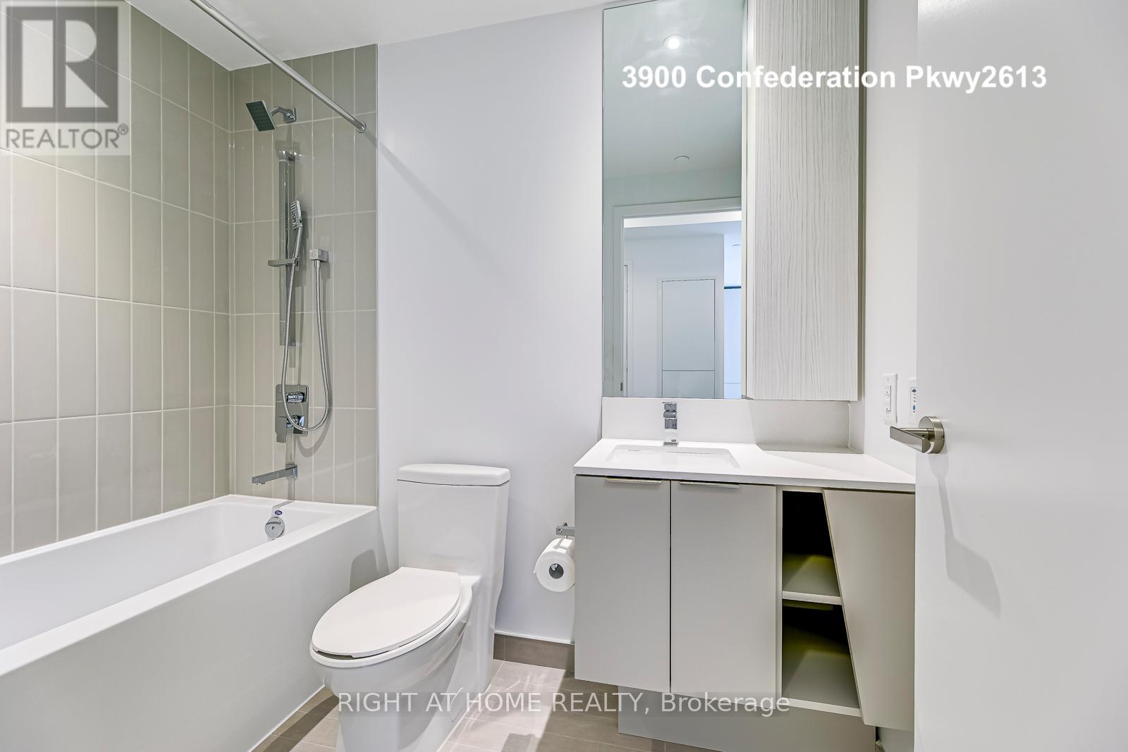 2613 - 3900 Confederation Parkway, Mississauga, Ontario  L5B 0M3 - Photo 23 - W13108178