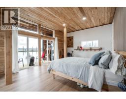 <div class="price">$595,000</div> A24 415 Esplanade, North Vancouver<br><div style="margin-bottom:8px;"><small>Royal LePage Westside</small></div><div class='bed_bath'>1 Bed | 1 Bath</div>