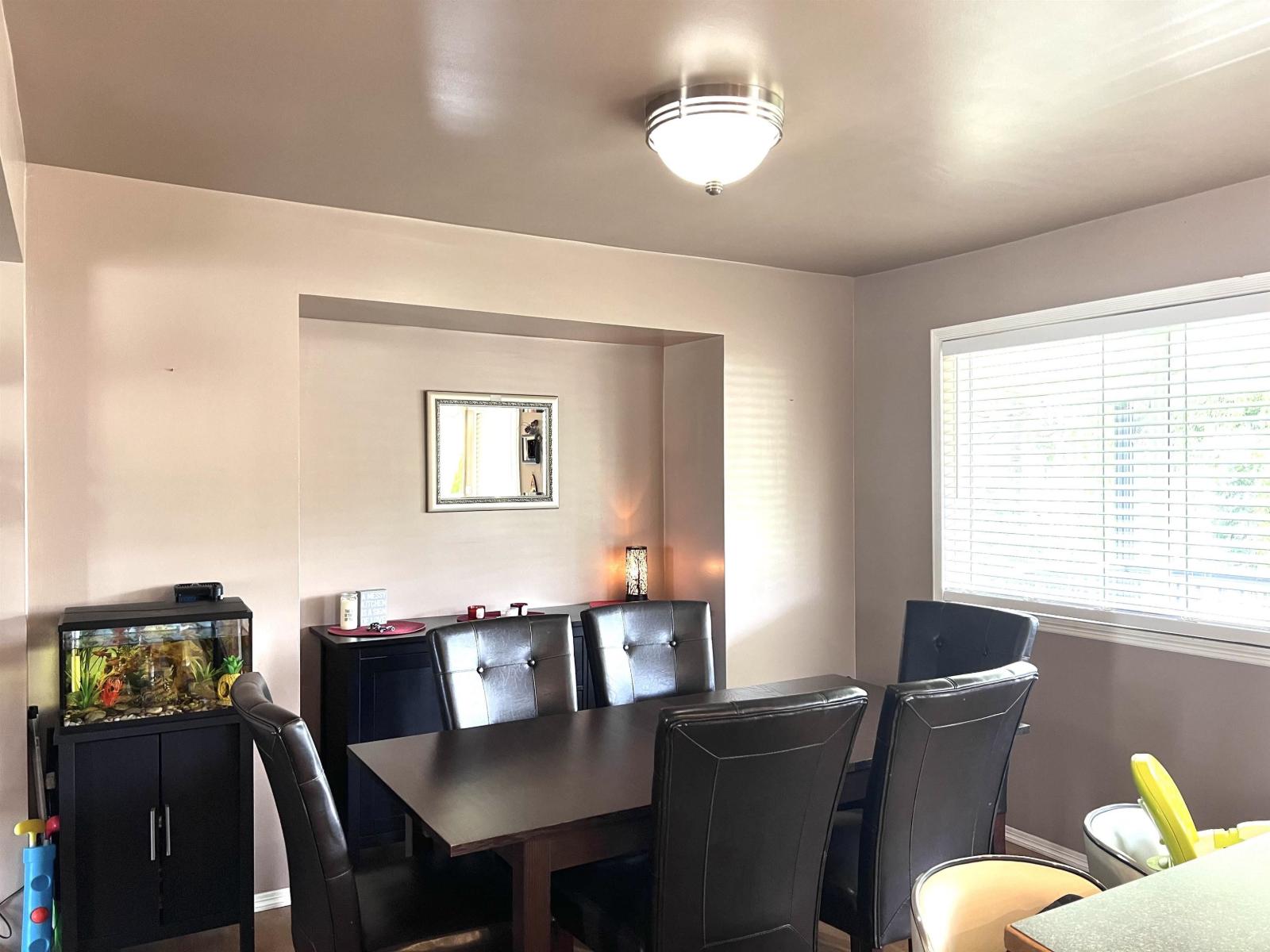 10837 145 A Street, Surrey, British Columbia  V3R 3S2 - Photo 6 - R3120396