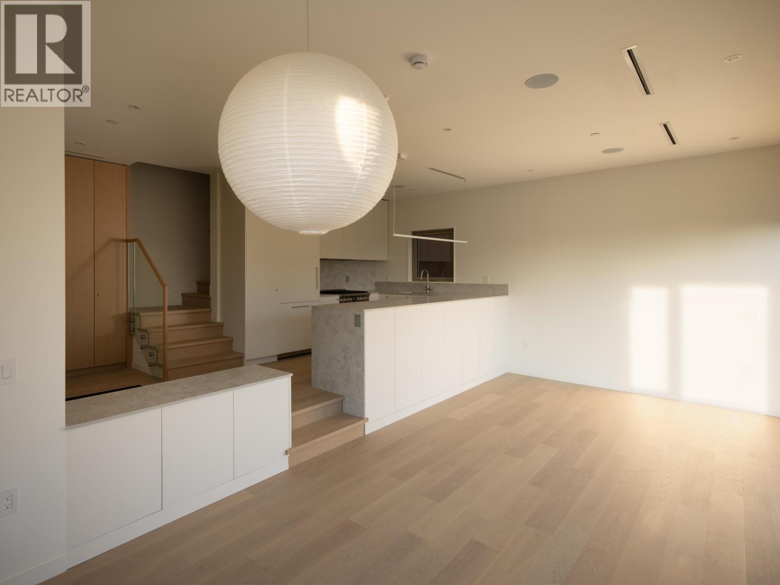 1 2915 E 5th Avenue, Vancouver, British Columbia  V5M 1N6 - Photo 6 - R3102015