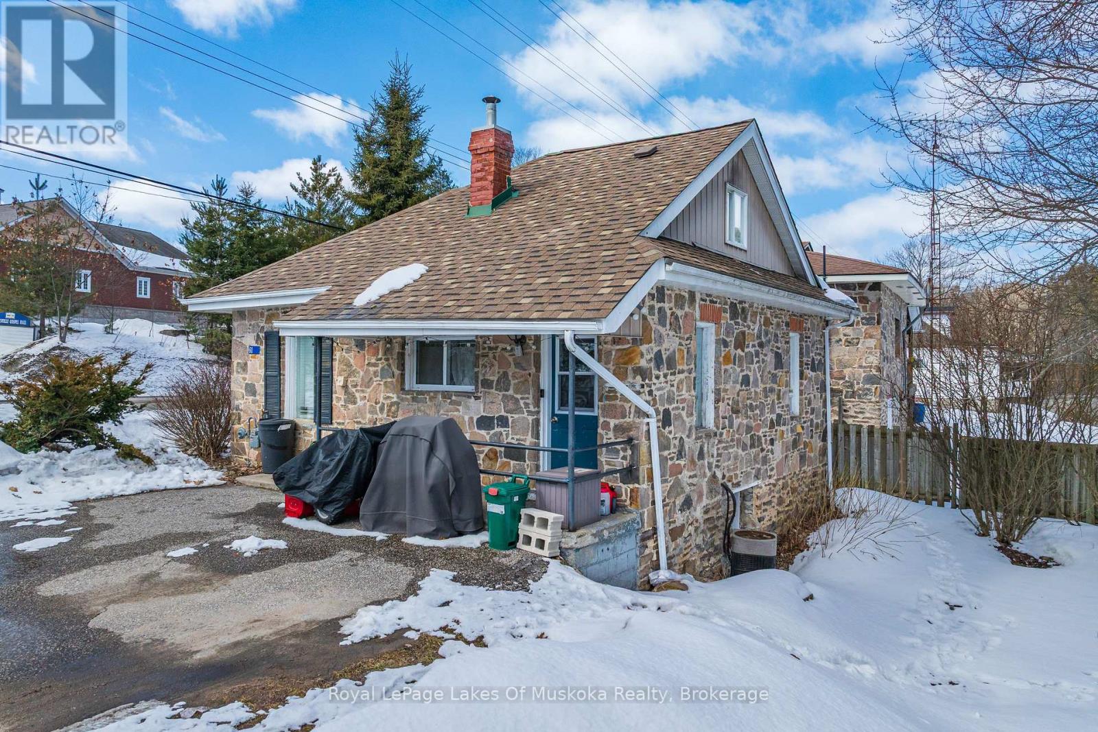 60 West Road W, Huntsville, Ontario  P1H 1L8 - Photo 3 - X12943630
