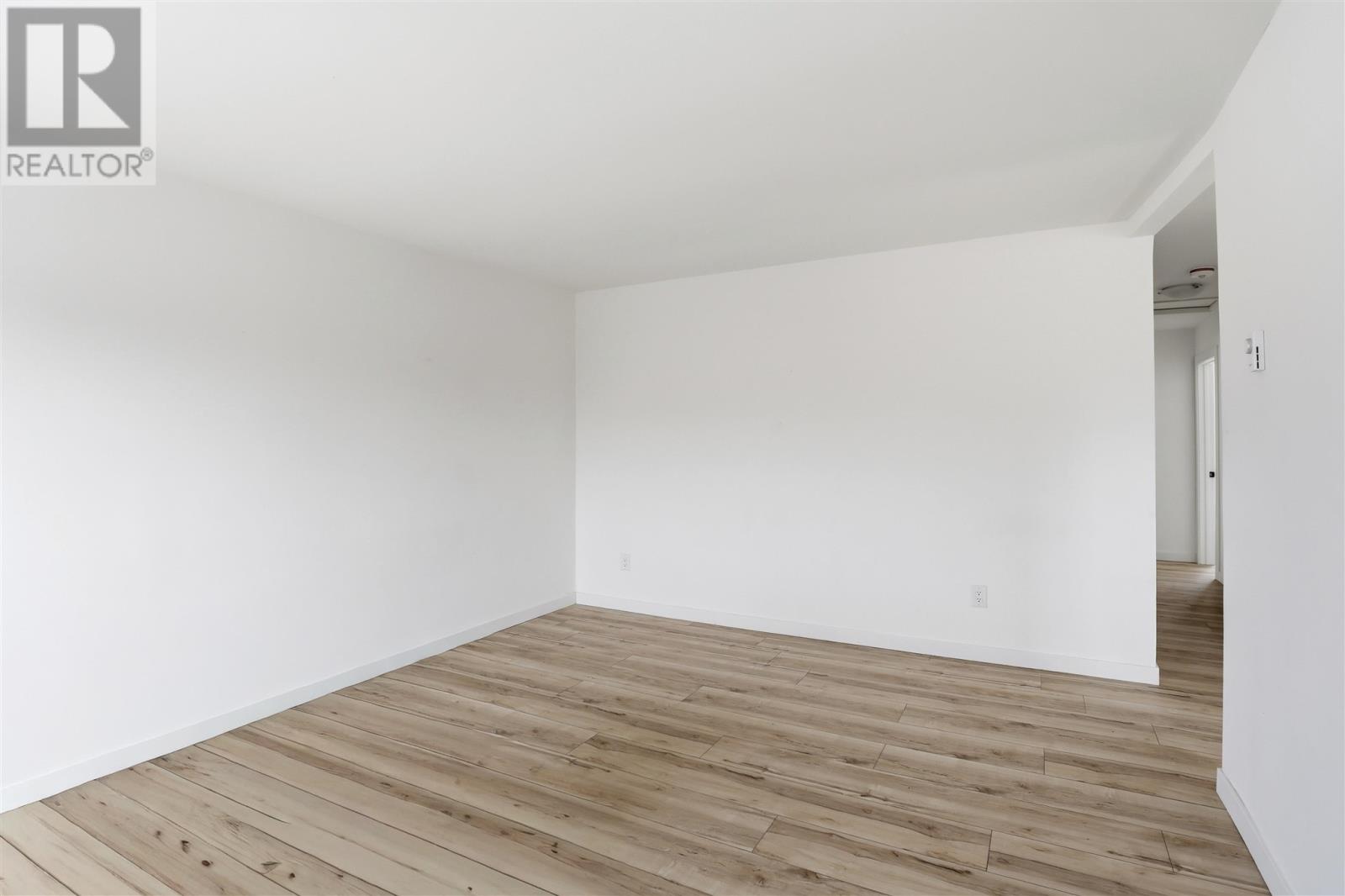 150 Pittsburg Ave, Sault Ste. Marie, Ontario  P6C 5B3 - Photo 5 - SM260765
