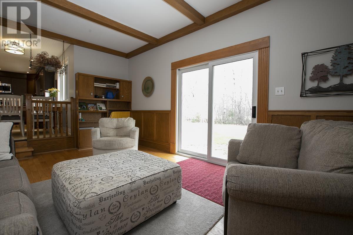 97 Greenview Ln, Sault Ste. Marie, Ontario  P6A 6K8 - Photo 25 - SM260913