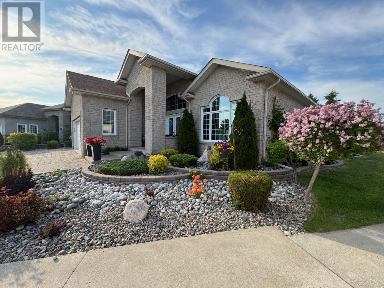 132 Wolverine CRES, Thunder Bay, Ontario