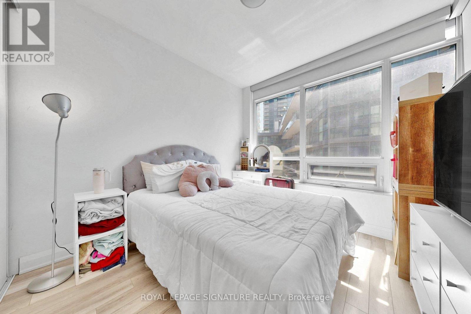 301 - 36 Park Lawn Road, Toronto, Ontario  M8V 0E5 - Photo 9 - W13093976