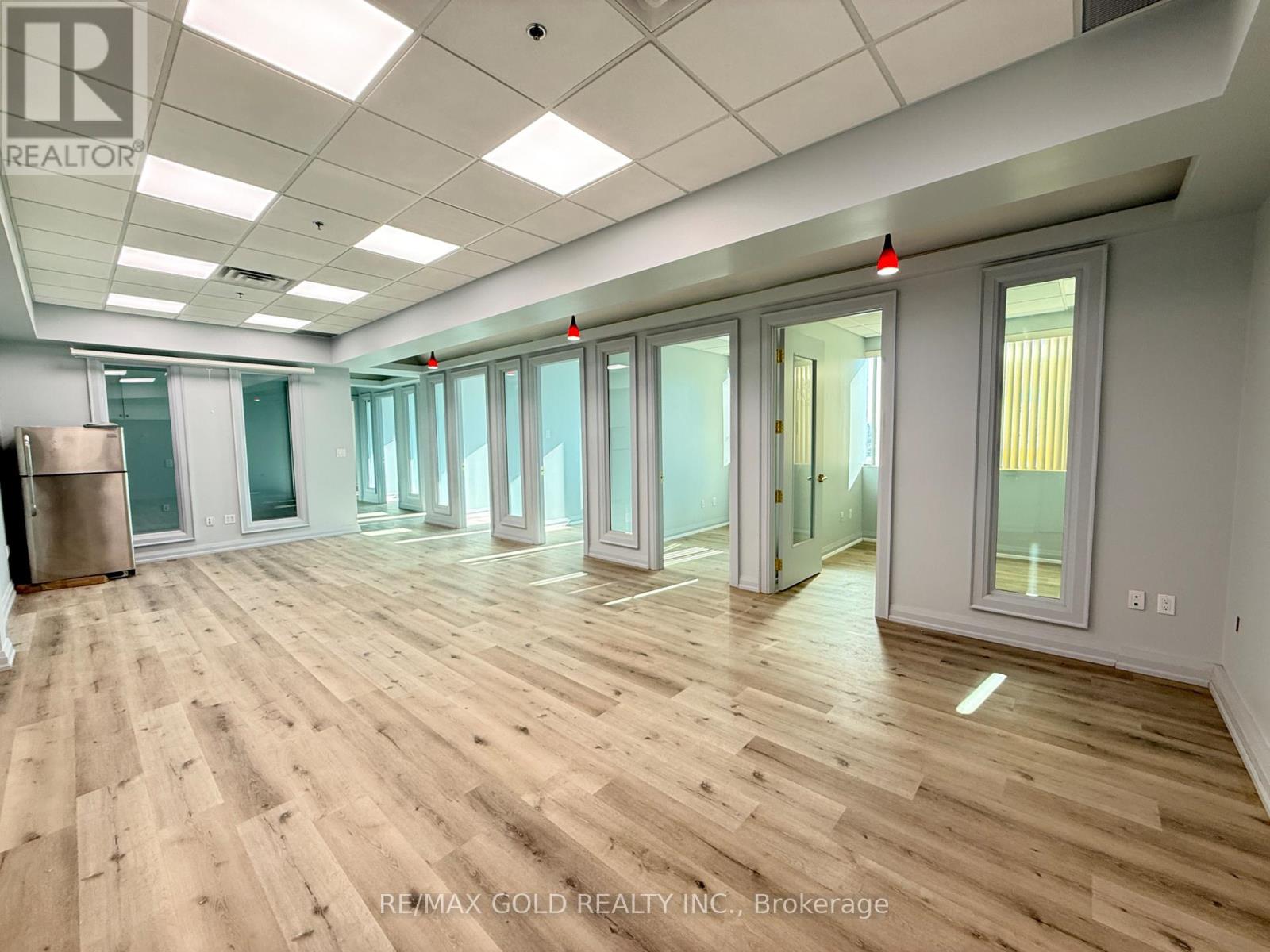 238 - 2980 Drew Road, Mississauga, Ontario  L4T 0A6 - Photo 2 - W12671632