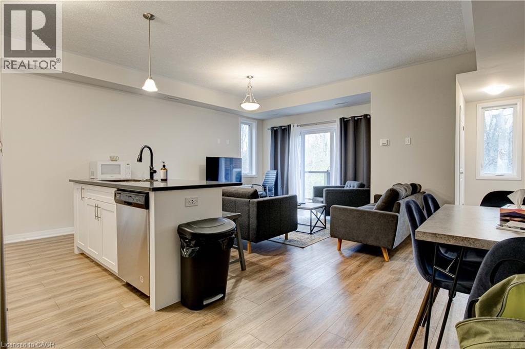 25 Isherwood Avenue Unit# 30, Cambridge, Ontario  N1R 0E2 - Photo 2 - 40828390