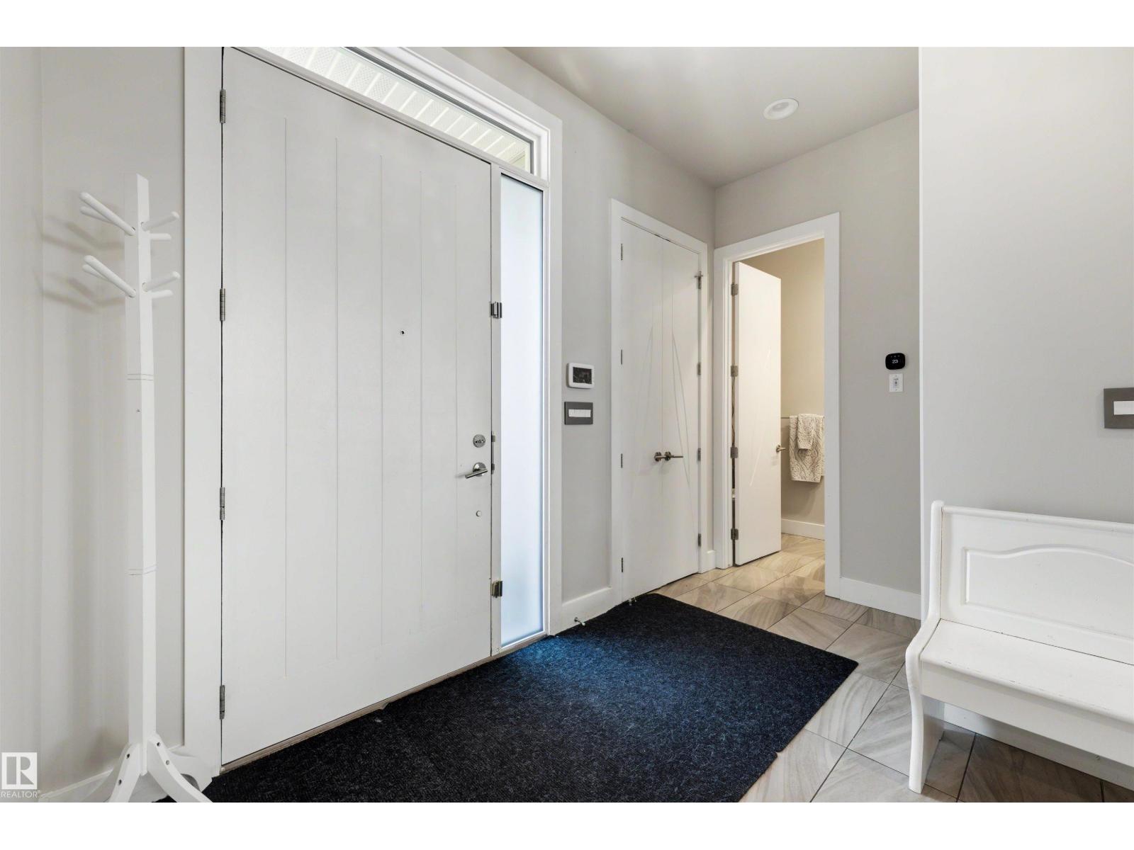 9055 24 Av Sw, Edmonton, Alberta  T6X 0P4 - Photo 2 - E4486902