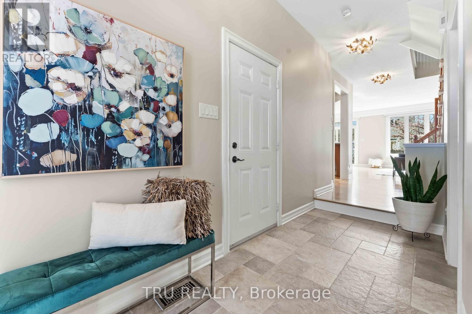 449 Celtic Ridge Crescent, Ottawa, Ontario  K2W 0B1 - Photo 3 - X13108228