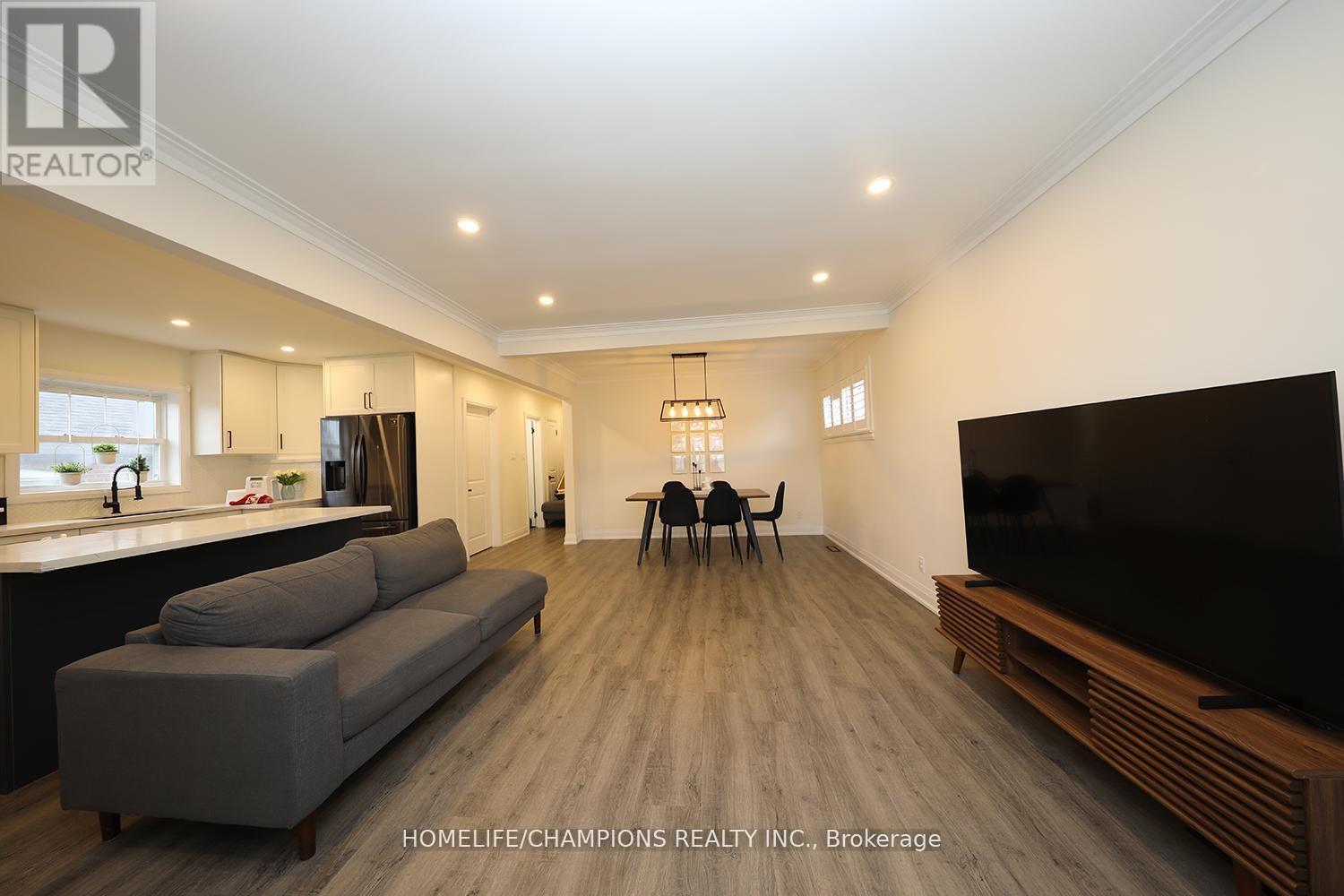 50 Fraserton Crescent, Toronto, Ontario  M1J 1S8 - Photo 3 - E13108238