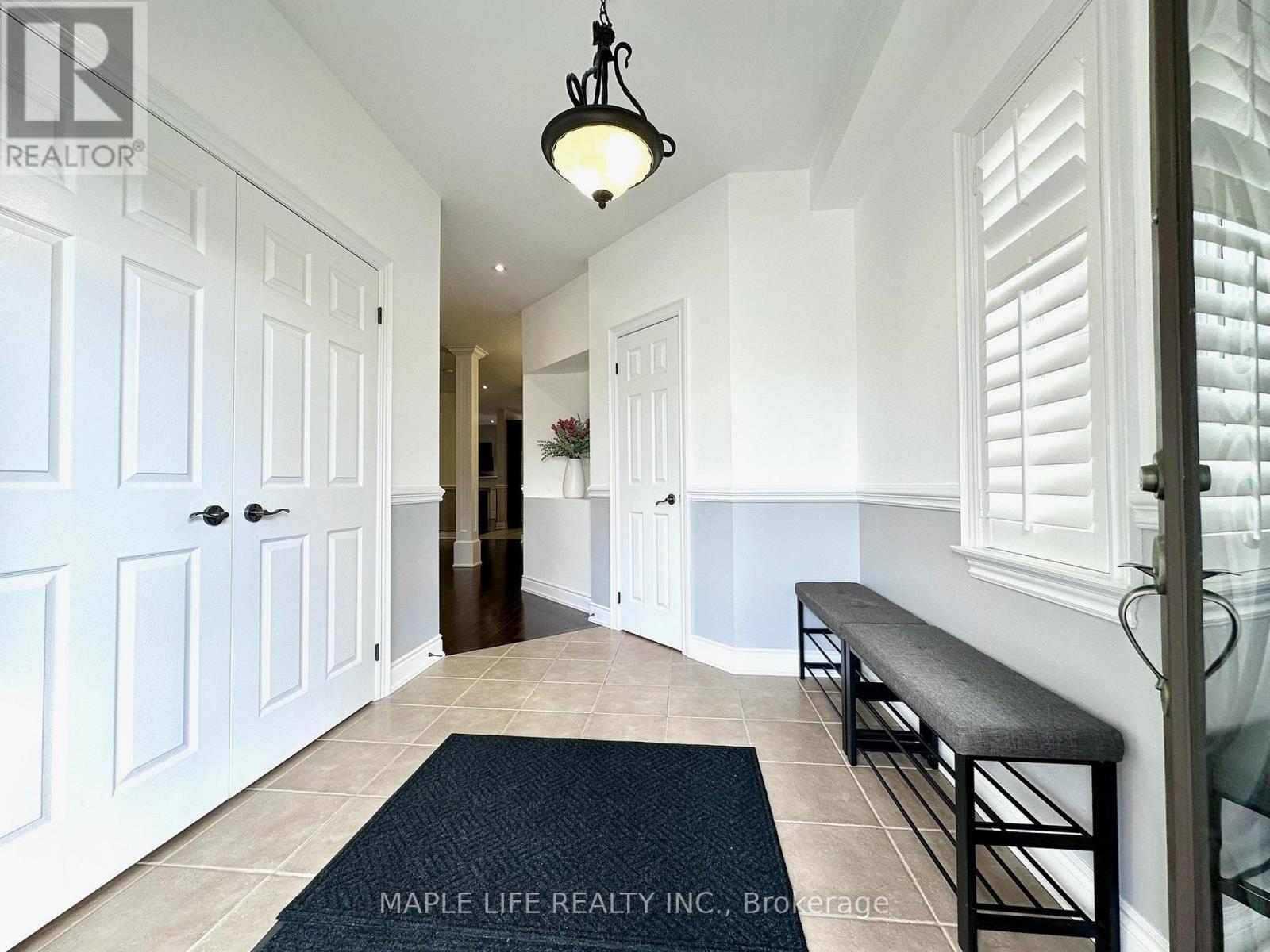 194 Twin Hills Crescent, Vaughan, Ontario  L4H 0H2 - Photo 4 - N13108202