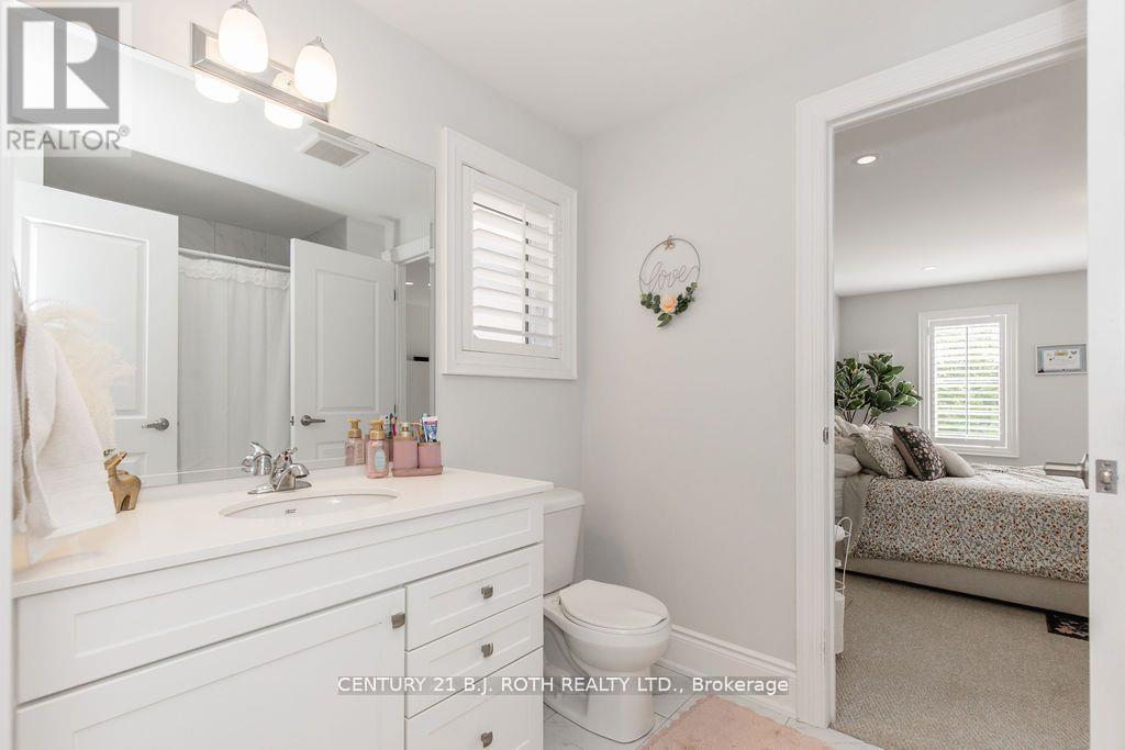 20 Westminster Circle, Barrie (Innis-Shore), Ontario  L4M 0A3 - Photo 28 - S13108232