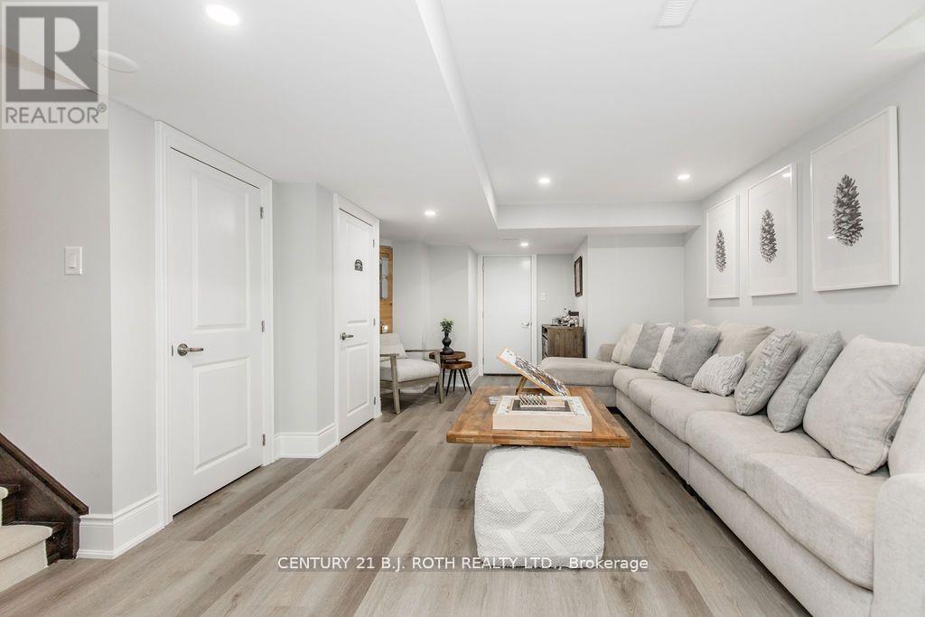 20 Westminster Circle, Barrie (Innis-Shore), Ontario  L4M 0A3 - Photo 37 - S13108232