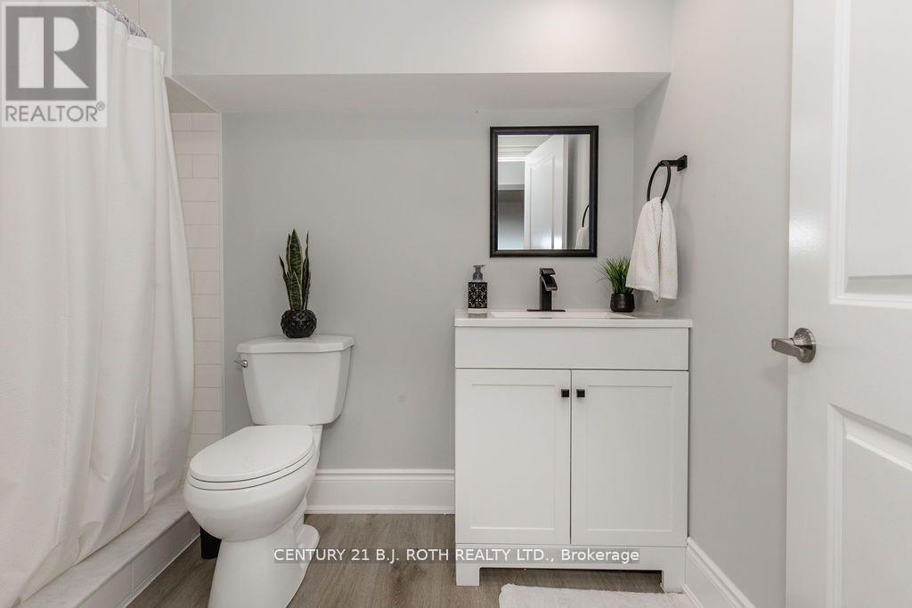 20 Westminster Circle, Barrie (Innis-Shore), Ontario  L4M 0A3 - Photo 41 - S13108232