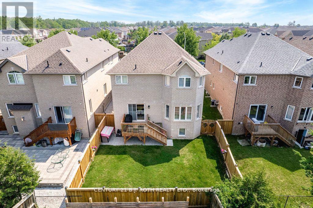 20 Westminster Circle, Barrie (Innis-Shore), Ontario  L4M 0A3 - Photo 45 - S13108232