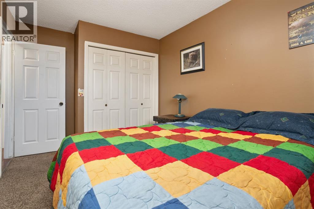 4310 74 Street, Camrose, Alberta  T4V 3V3 - Photo 15 - A2309845