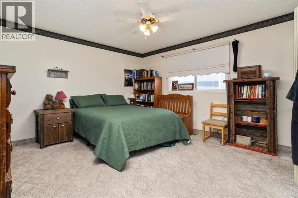4310 74 Street, Camrose, Alberta  T4V 3V3 - Photo 18 - A2309845