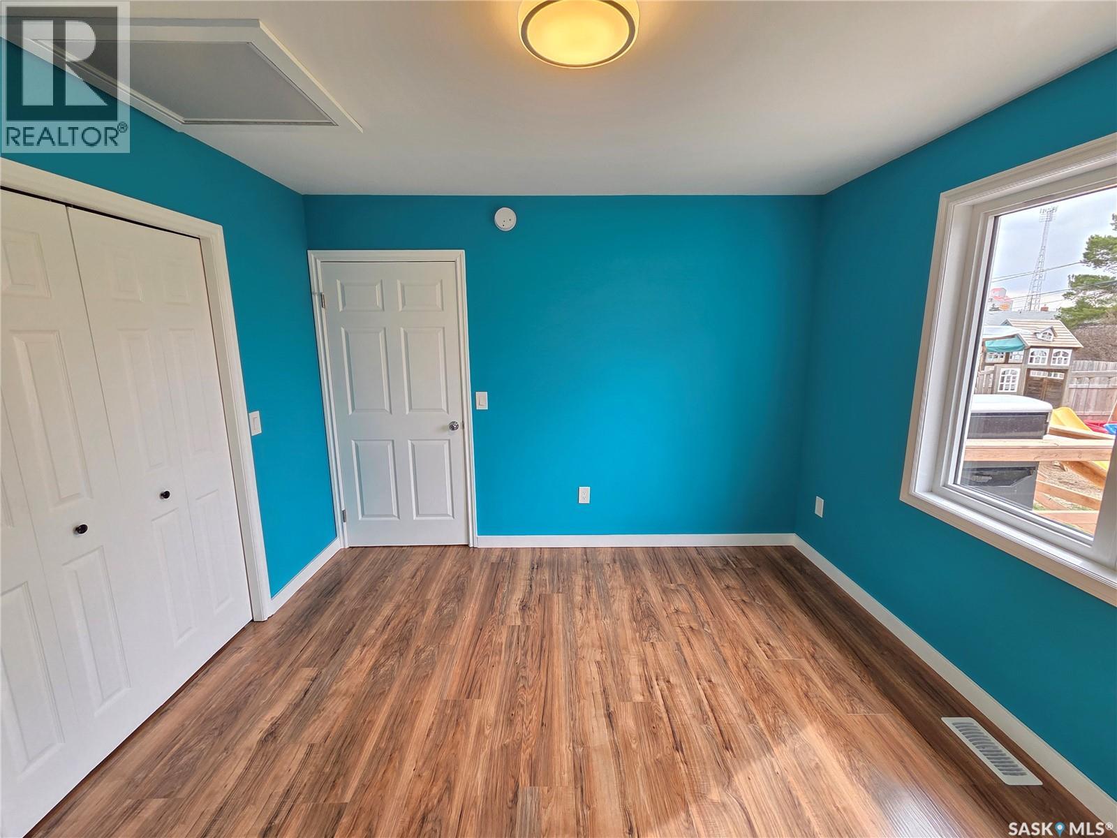 25 Rhodes Street, Redvers, Saskatchewan  S0C 2H0 - Photo 24 - SK035513