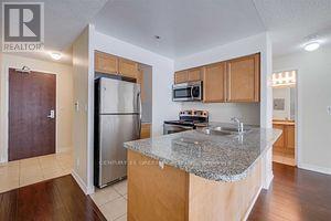 1701 - 335 Rathburn Road W, Mississauga, Ontario  L5B 0C8 - Photo 5 - W13108208