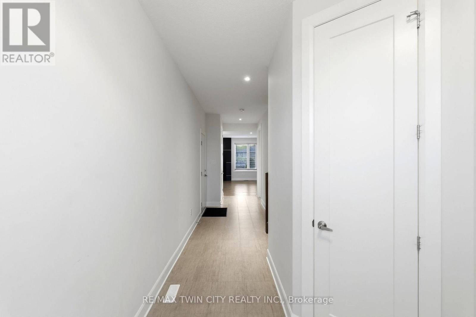 56 - 499 Sophia Crescent, London North, Ontario  N6G 0X9 - Photo 5 - X13108194