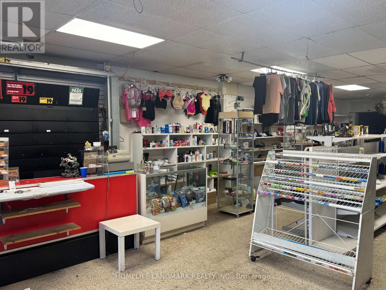 1691 Jane Street, Toronto, Ontario  M9N 2S3 - Photo 3 - W13076206