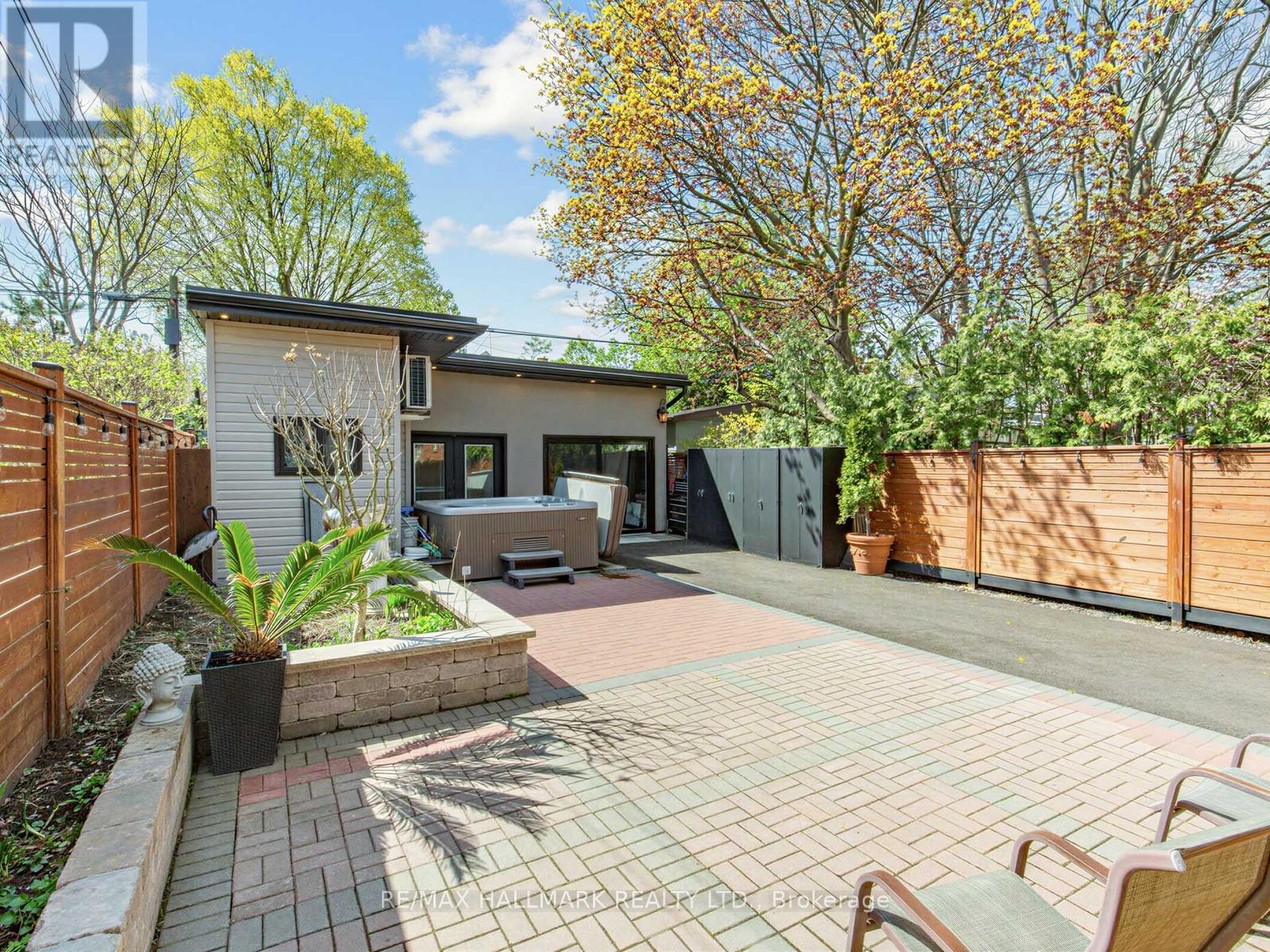 239 Torrens Avenue, Toronto, Ontario  M4J 2P6 - Photo 49 - E13101960