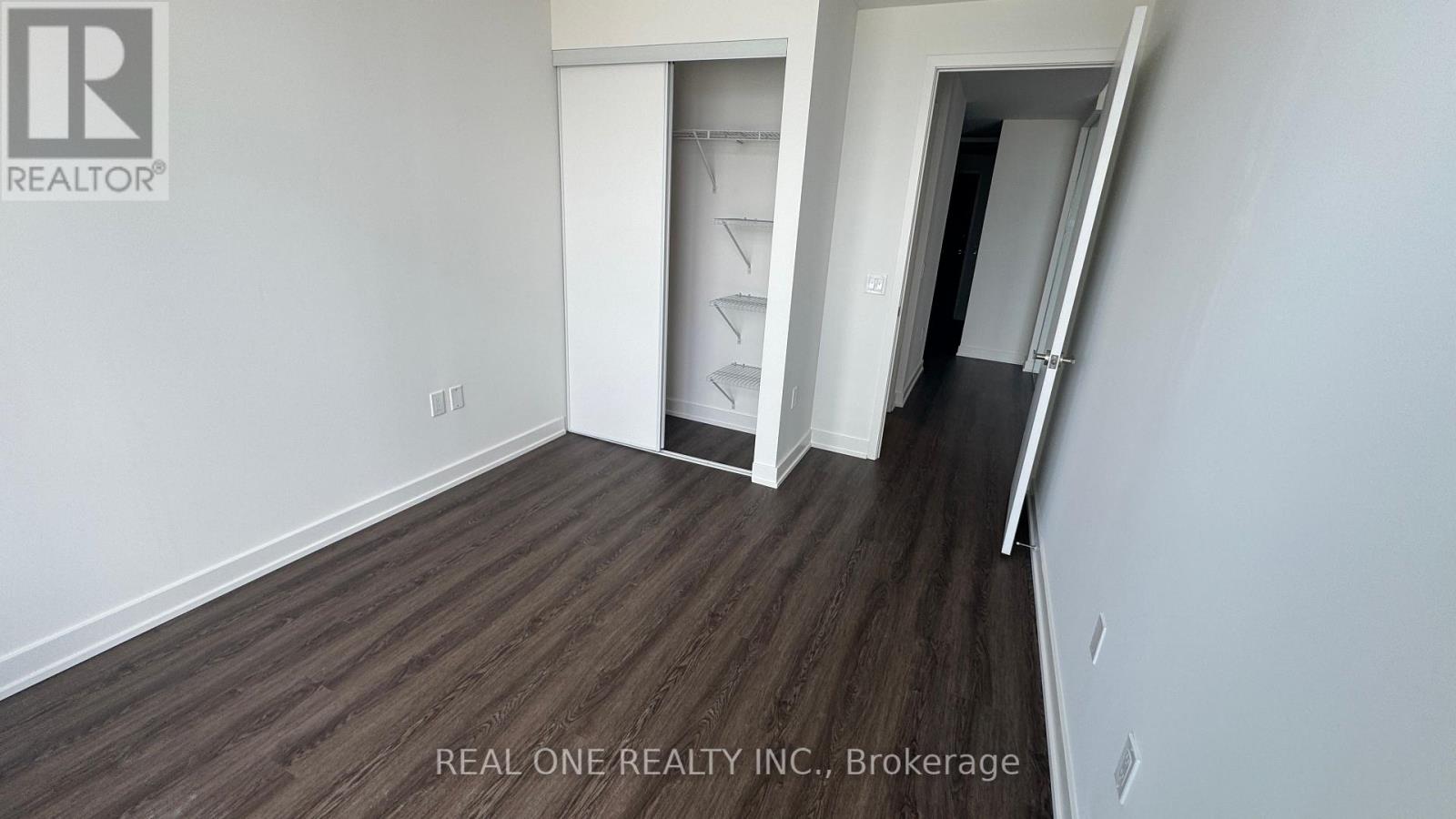 2207 - 448 Burnhamthorpe Road W, Mississauga, Ontario  L5B 0R4 - Photo 13 - W13108240