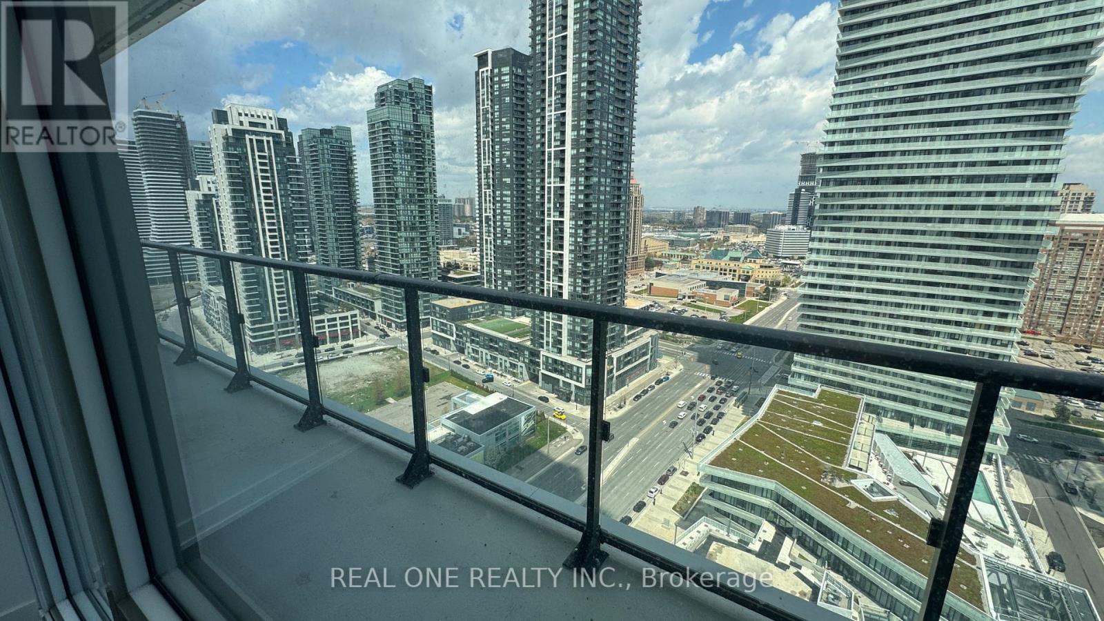2207 - 448 Burnhamthorpe Road W, Mississauga, Ontario  L5B 0R4 - Photo 19 - W13108240