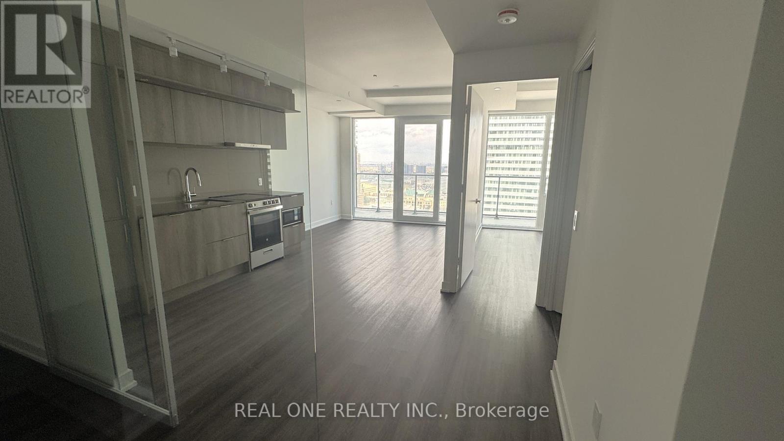 2207 - 448 Burnhamthorpe Road W, Mississauga, Ontario  L5B 0R4 - Photo 9 - W13108240