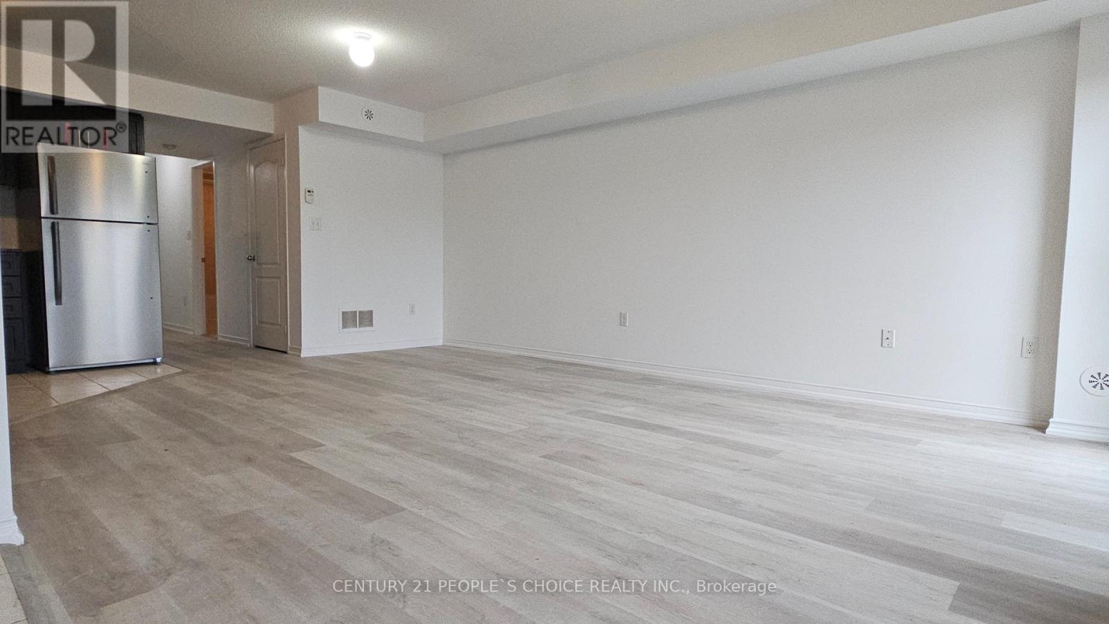 #5 - 2500 Post Road, Oakville, Ontario  L6H 0K1 - Photo 4 - W13108248