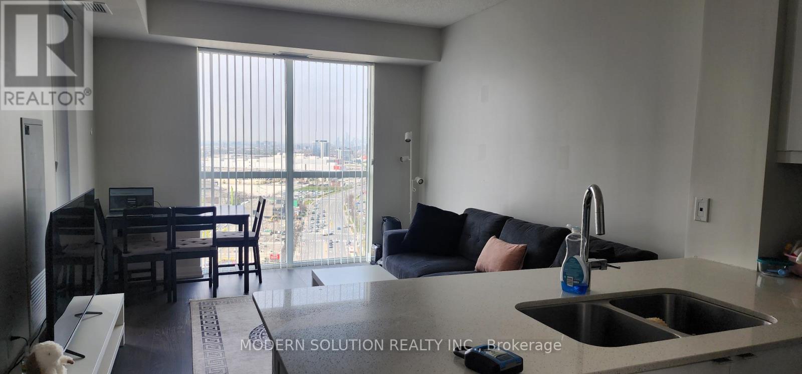 1706 - 50 Thomas Riley Road, Toronto, Ontario  M9B 0C5 - Photo 3 - W13108250