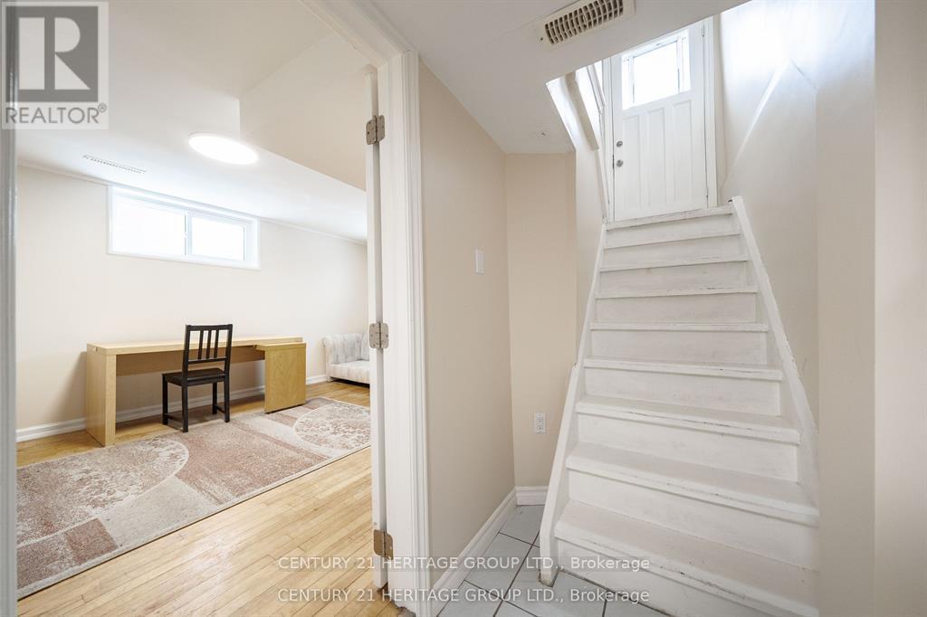 215 Keele Street, Toronto, Ontario  M6P 2K1 - Photo 18 - W13108252
