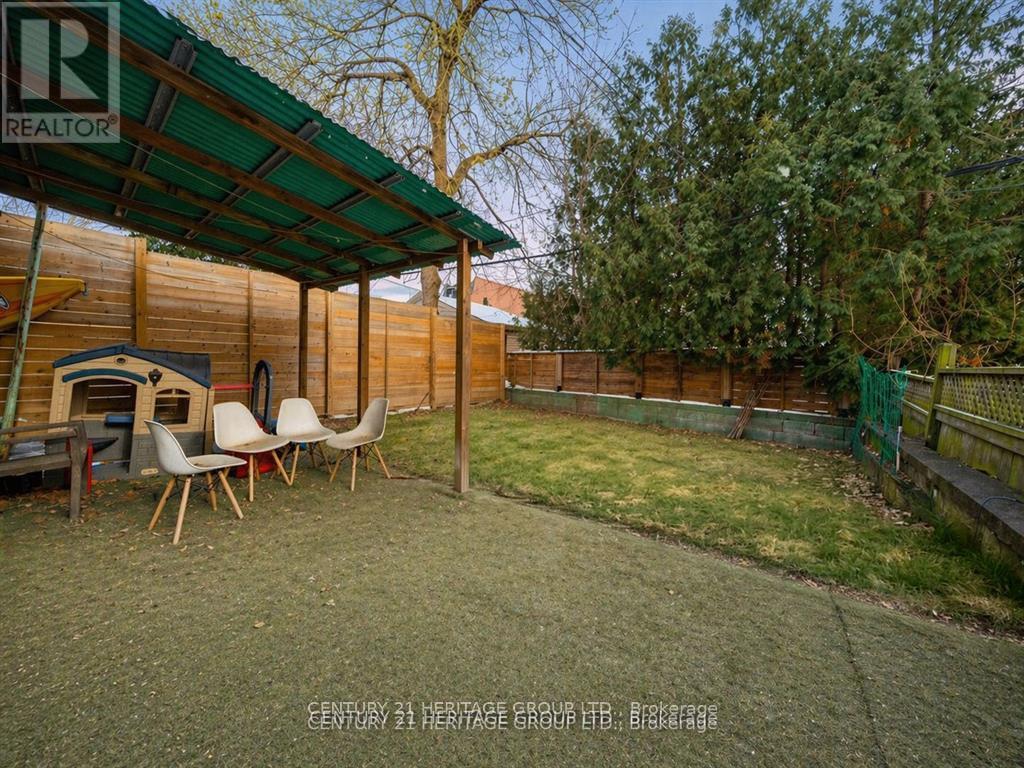 215 Keele Street, Toronto, Ontario  M6P 2K1 - Photo 31 - W13108252