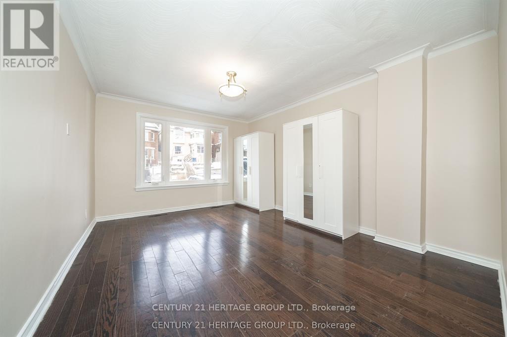 215 Keele Street, Toronto, Ontario  M6P 2K1 - Photo 5 - W13108252