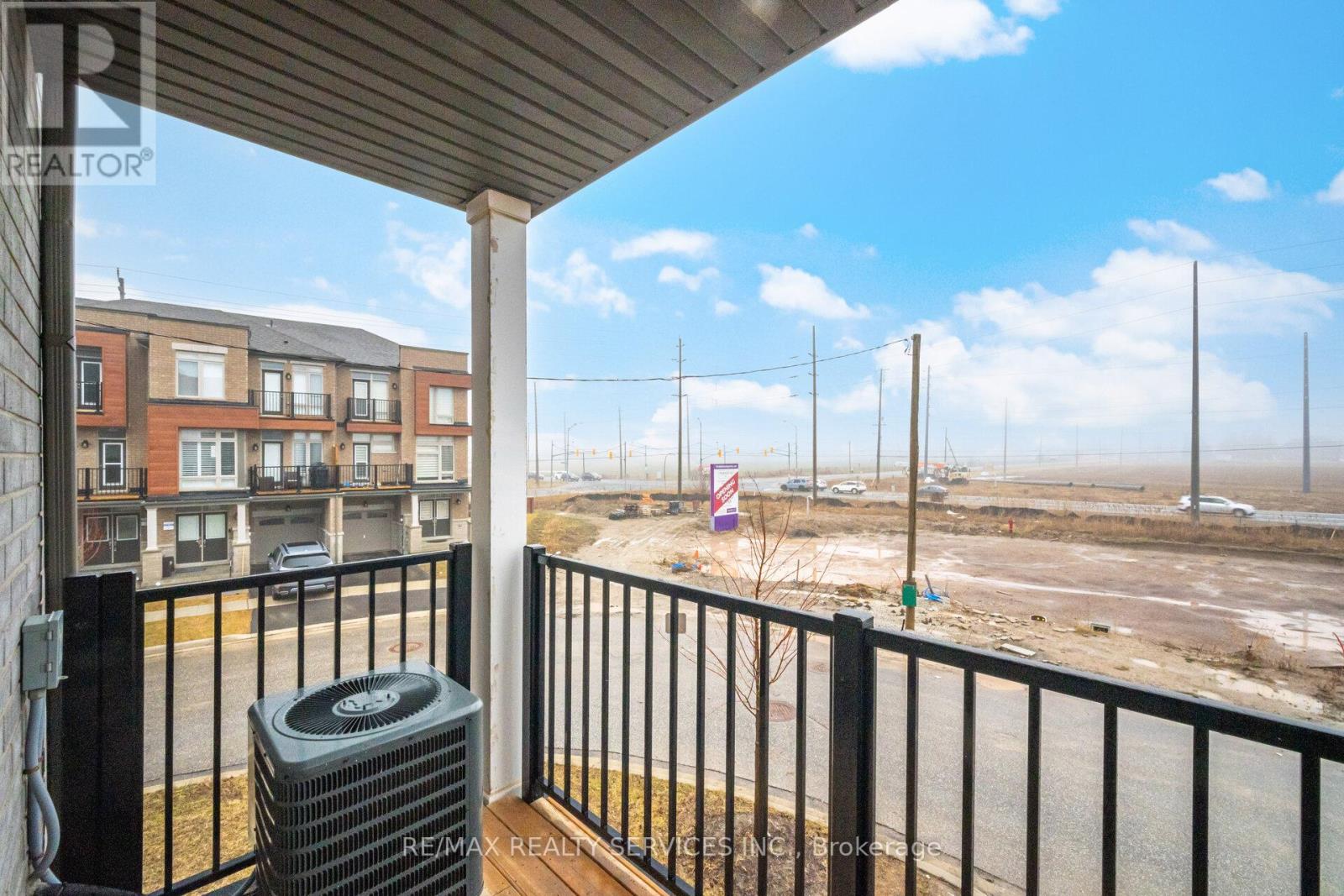 68 Donald Ficht Crescent, Brampton, Ontario  L7A 0B7 - Photo 30 - W13108264