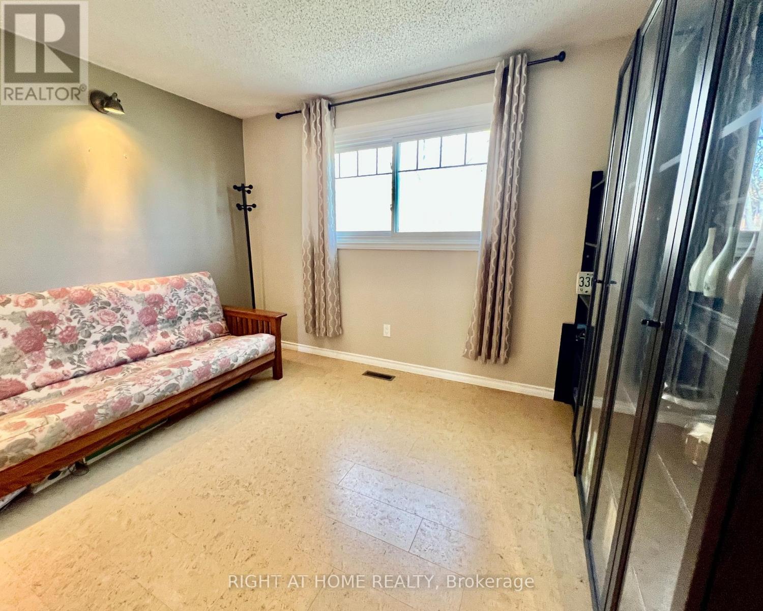 4 Silverbirch Place, Whitby, Ontario  L1R 1X7 - Photo 18 - E13050786
