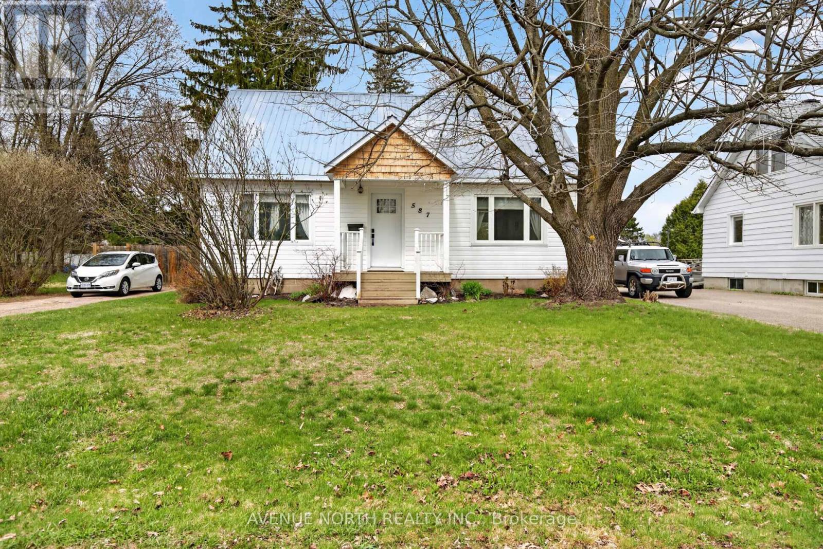 587 ROY STREET W, Laurentian Valley, Ontario