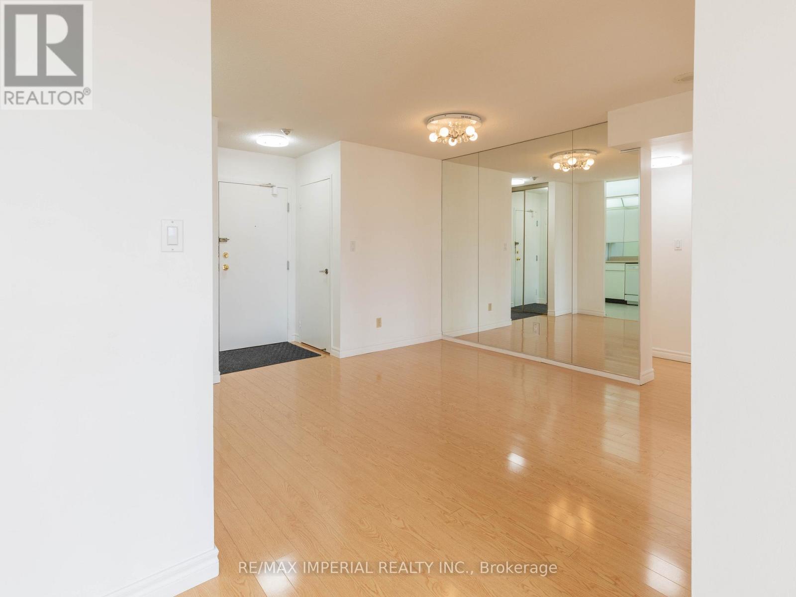 2136 - 25 Bamburgh Circle, Toronto, Ontario  M1W 3W2 - Photo 3 - E13108272