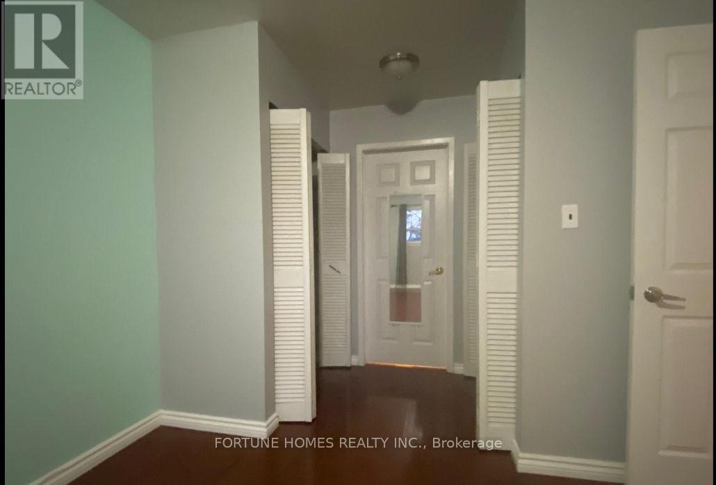 32 Gable Place, Brampton, Ontario  L6S 1C1 - Photo 10 - W13108284