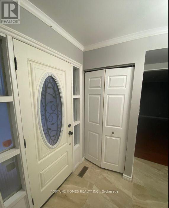 32 Gable Place, Brampton, Ontario  L6S 1C1 - Photo 2 - W13108284