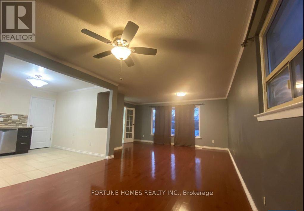 32 Gable Place, Brampton, Ontario  L6S 1C1 - Photo 5 - W13108284