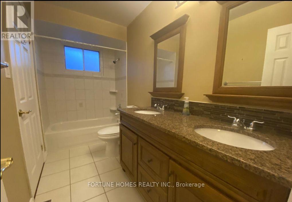 32 Gable Place, Brampton, Ontario  L6S 1C1 - Photo 8 - W13108284