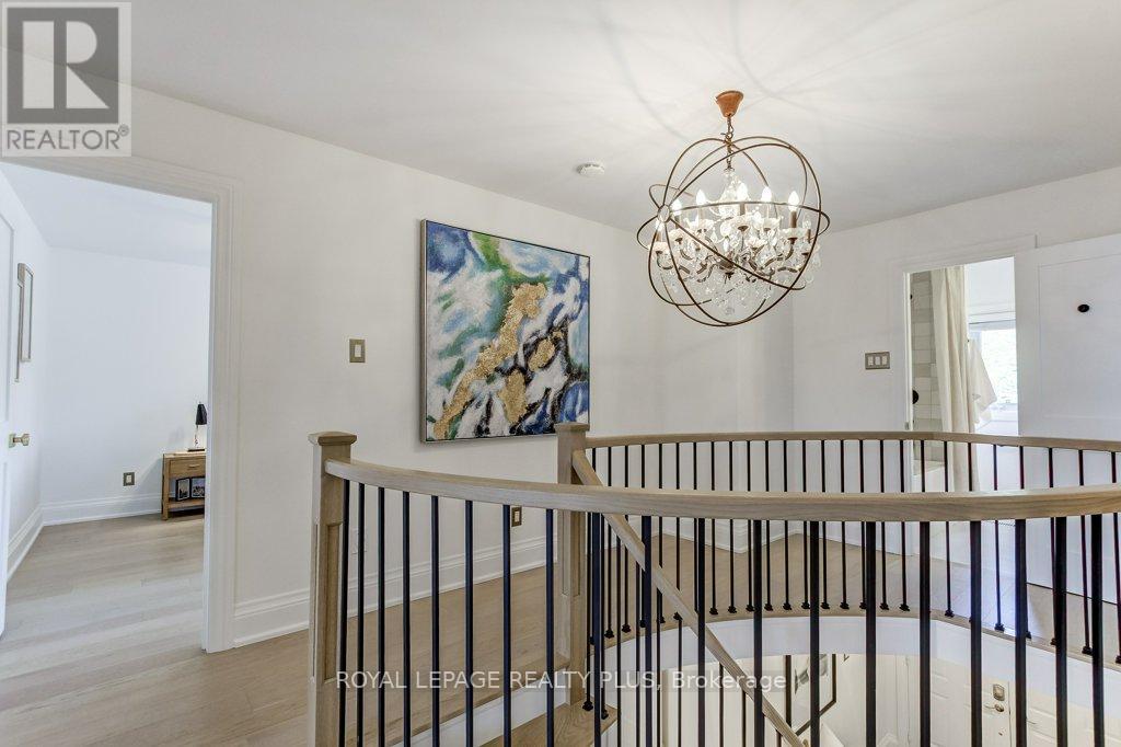92 Morrison Creek Crescent, Oakville, Ontario  L6H 4C4 - Photo 23 - W13108294
