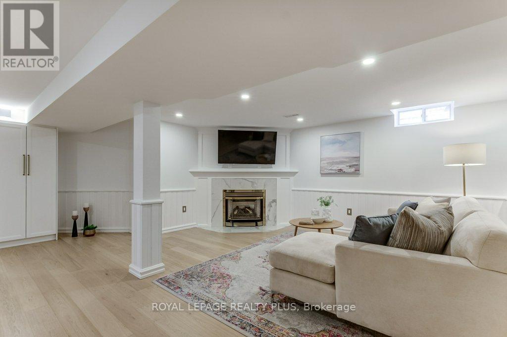 92 Morrison Creek Crescent, Oakville, Ontario  L6H 4C4 - Photo 34 - W13108294