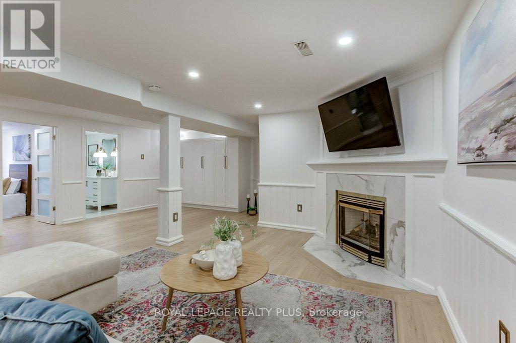 92 Morrison Creek Crescent, Oakville, Ontario  L6H 4C4 - Photo 36 - W13108294