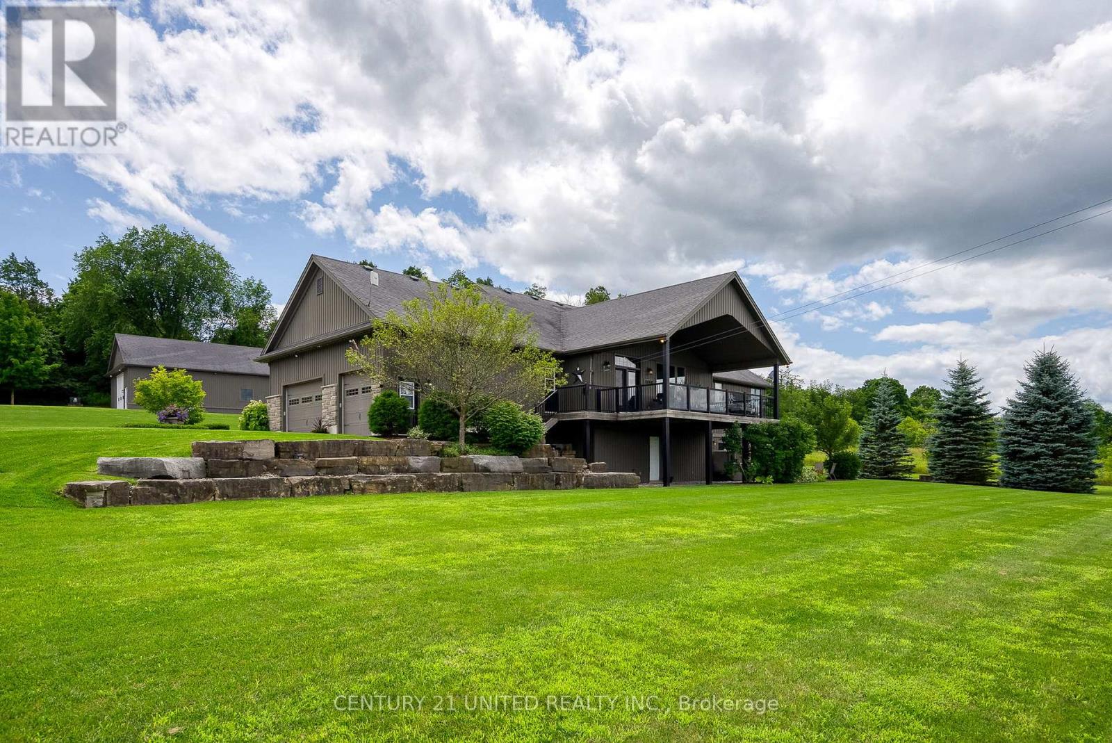 2300 Victoria Road, Prince Edward County, Ontario  K0K 1L0 - Photo 45 - X12945534